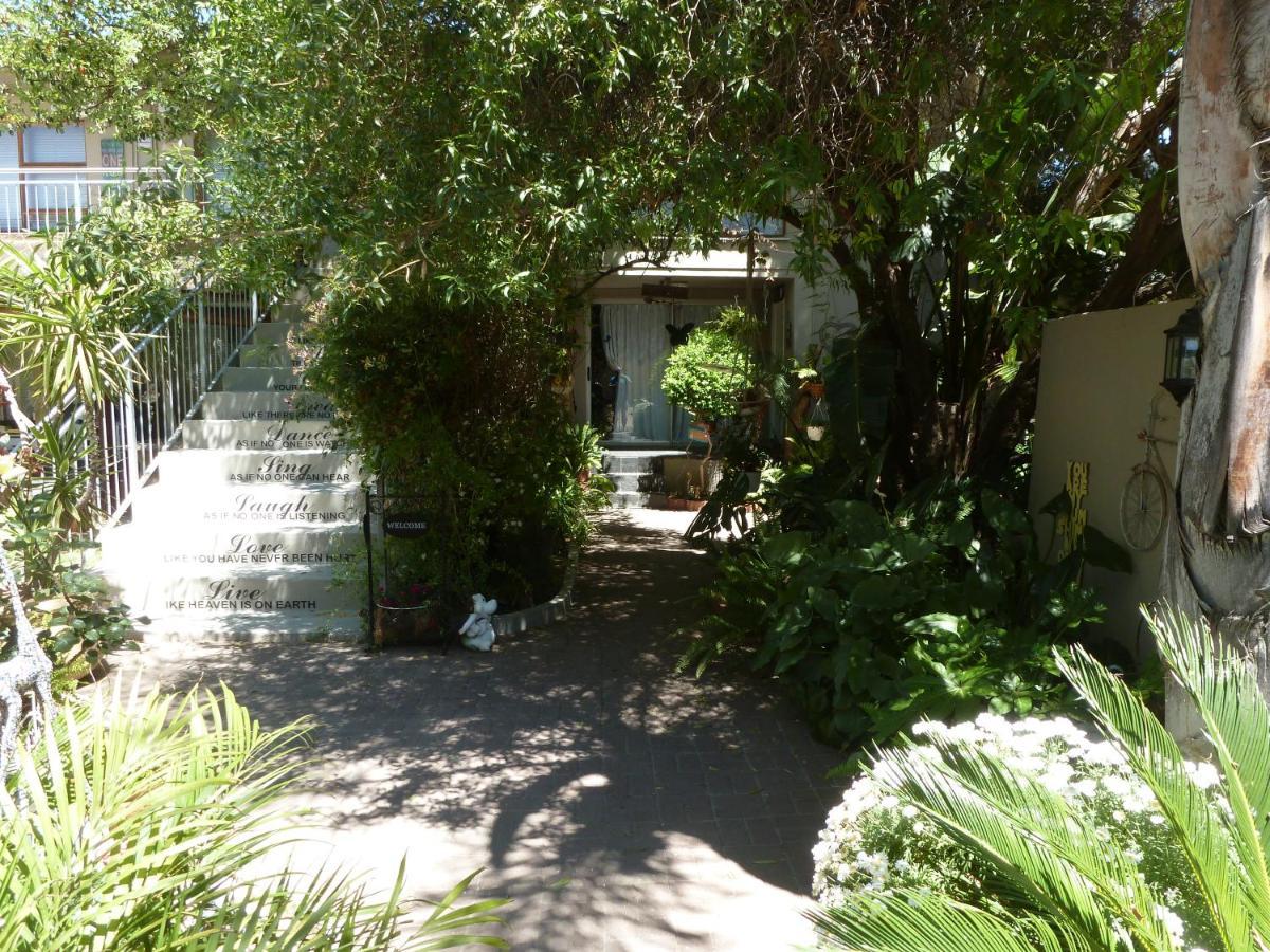 Springbok Apartments Exterior photo