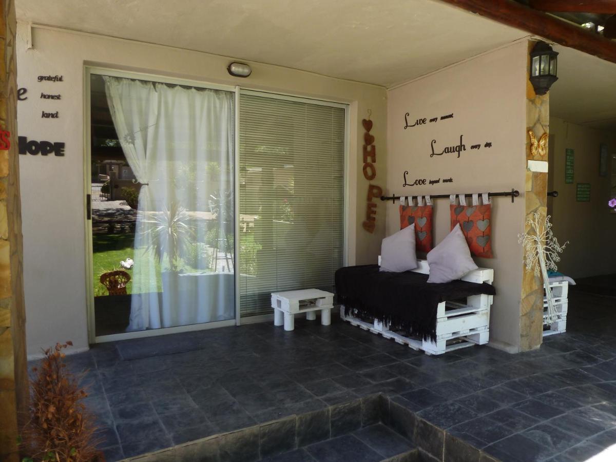 Springbok Apartments Exterior photo